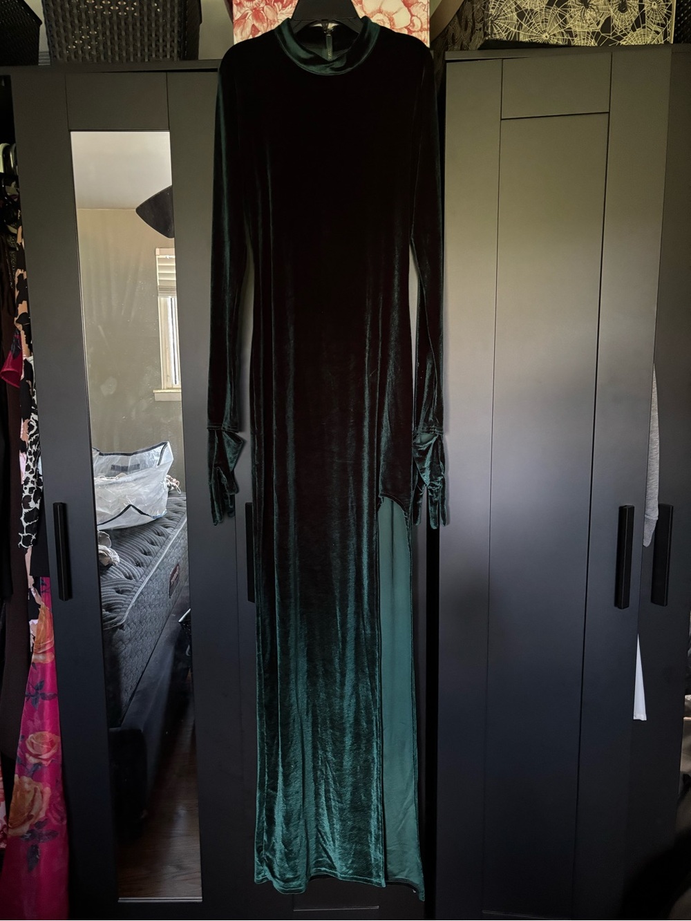 Velvet Holiday Evening Dress in Deep Green - Fashion Nova - Picture 2 of 7